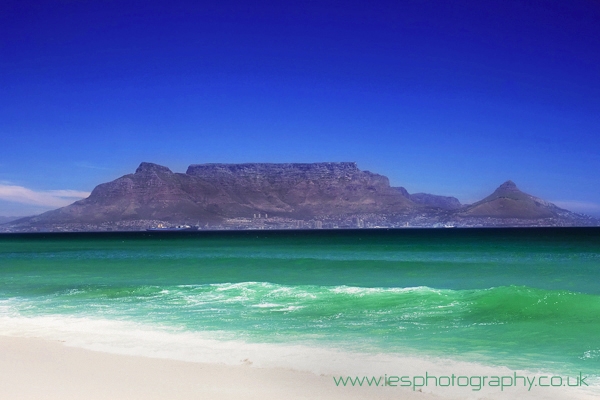 table_view_wma.jpg - Table Mountain and Cape Town Viewed from Table View Beach